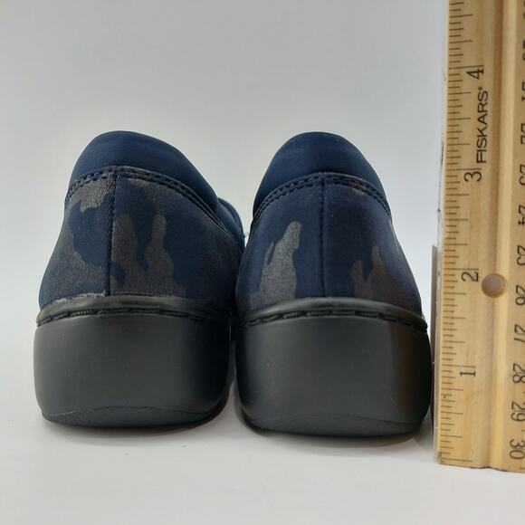 Clarks Cora Heather Interest Camo Navy Blue Loafers Size 8 - Picture 10 of 13